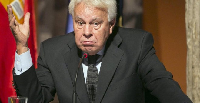 Felipe González decretó el silencio sobre la venta de armas tras facilitar millonarios negocios con Pinochet