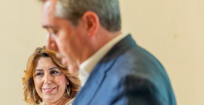 Susana Díaz, tras la contundente derrota del PSOE en Andalucía: "Me duele mucho mi partido y mi tierra"