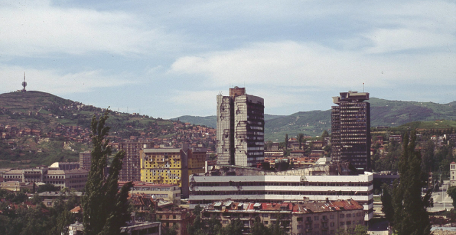 El búnker del periodismo en la avenida de los francotiradores de Sarajevo