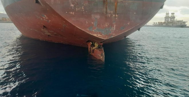 Los tres hombres que llegaron a Gran Canaria en el timón de un petrolero piden asilo y el Gobierno frena su expulsión