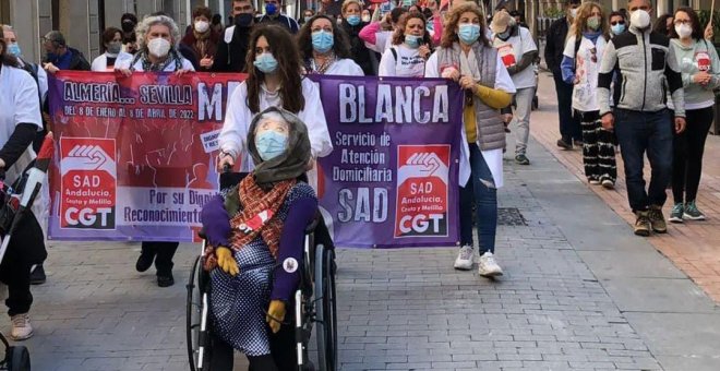 El riesgo de trabajar en un hospital o en servicios sociales: suben un 57% los accidentes laborales