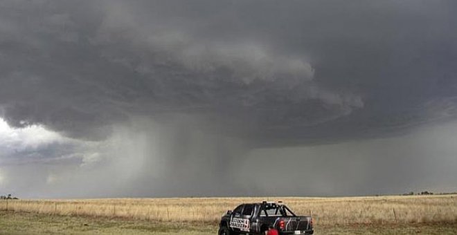 Al menos 12 muertos en el centro y sur de EEUU por tornados