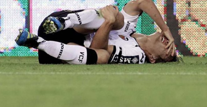 Gurpegui y Canales se rompen los ligamentos de sus rodillas