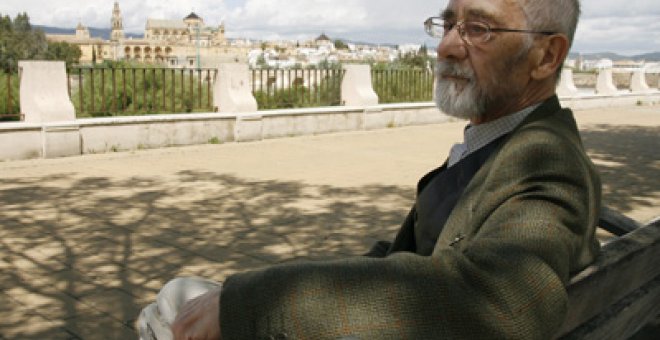 Muere Alan Sillitoe, escritor de la Inglaterra oprimida