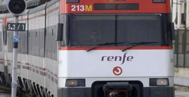 Fomento abre la puerta a cerrar servicios ferroviarios