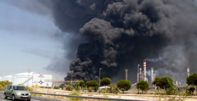 Mueren dos obreros en una refinería de Huelva