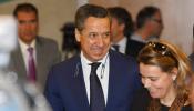 Zaplana siente "una gran tristeza" por lo que ocurre en Valencia