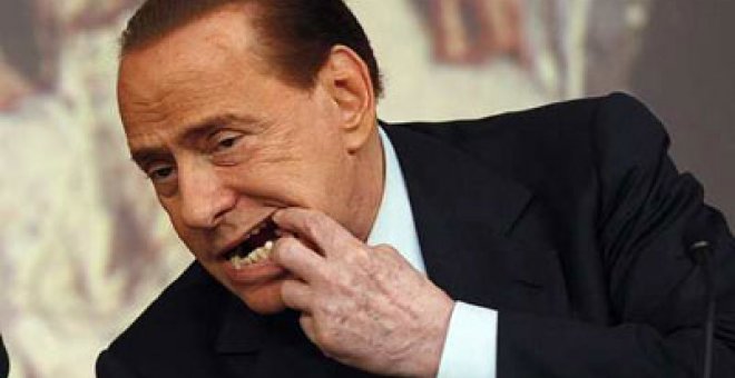 Berlusconi, operado en la cara por la agresión sufrida en Milán en 2009