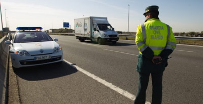 Un informe aconseja a los guardias civiles multar a 116 km/h