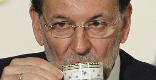 Rajoy tilda de frívolo e incompetente a Zapatero sobre su viaje a China