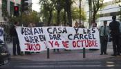 La fiscal baja las penas a cinco de los nueve 'pioneros' del 15-M