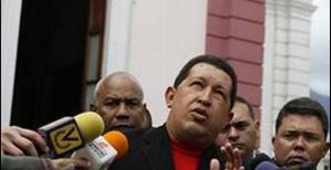 Chávez ordena a su embajador que vuelva a Bogotá