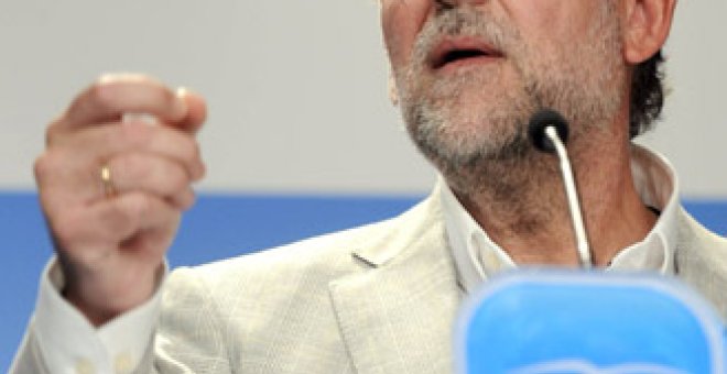 Rajoy: "No se trata de que el que fume tenga que ir al oceáno Atlántico"