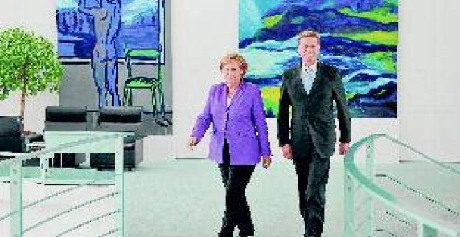 Merkel da largas a las rebajas de impuestos