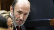 Rubalcaba a los diputados: "Cuando hablen con Pons háganlo ante notario"