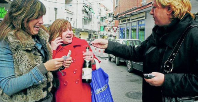 Los cazafortunas afilan sus tarjetas para el sorteo de El Niño