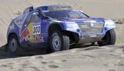 Carlos Sainz saborea su primer Dakar