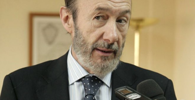 Rubalcaba asegura que ETA tenía 300 kilos de explosivos