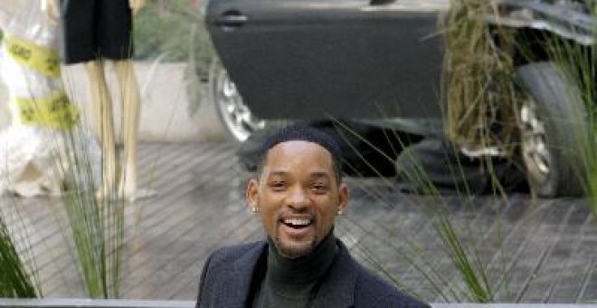 Will Smith vuelve a salvar el mundo en la apocalíptica "Soy leyenda"