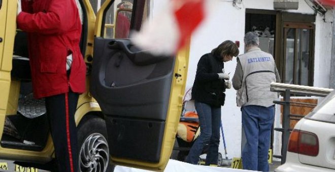 Detenido tras matar a un hombre y herir a su mujer y sus dos hijos en Eibar