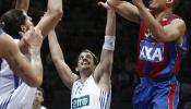 82-79. El Madrid se impone al Barcelona en un agónico final