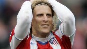 Forlán suma seis goles en cinco partidos del Atlético de Madrid contra el Levante