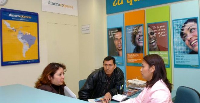 La solicitud de hipotecas por inmigrantes baja un 50%, según un estudio