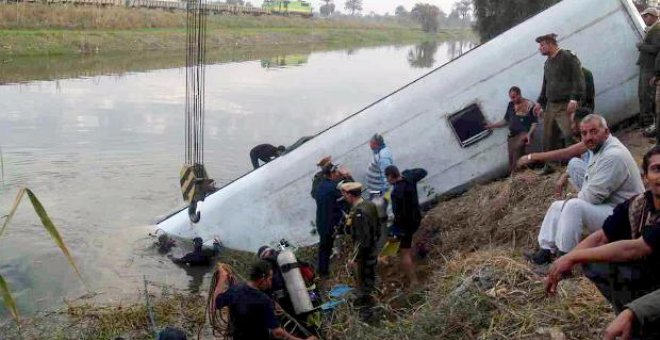 Mueren siete turistas extranjeros en un accidente de autobús en Egipto