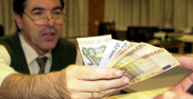 La inflación moderó el crecimiento en la eurozona en abril hasta el 0,3%