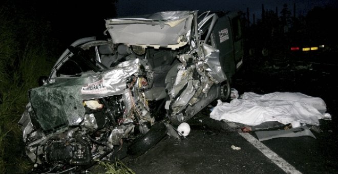 Mueren 17 personas en las carreteras en el fin de semana, una menos que 2007