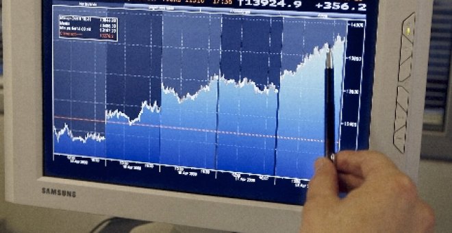 El descenso de Repsol impide al Ibex mantener los 13.600 puntos a mediodía