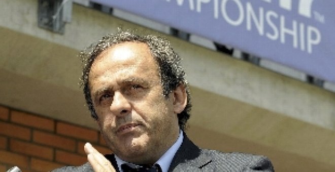 Platini asegura que en la Liga Campeones "ganan clubes que hacen trampas financieras"