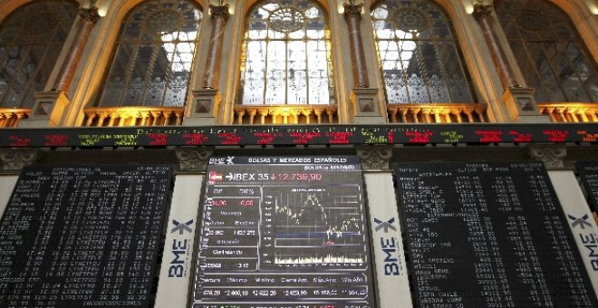 La Bolsa negocia con indecisión y el Ibex ronda los 13.000 puntos