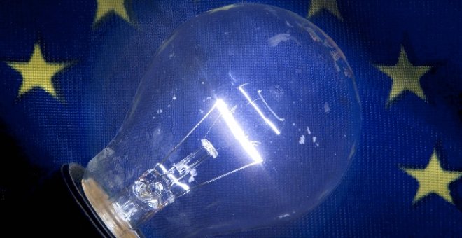 Industria reitera que no habrá más subidas de la luz este año