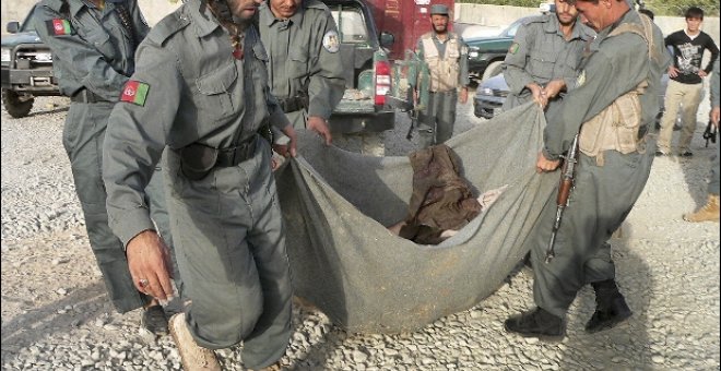 Mueren dos policías en una explosión cuando investigaban un ataque talibán en Kabul