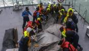 El avión de AirAsia intentó amerizar antes de hundirse en el mar