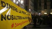 Miles de personas protestan en Barcelona contra las condenas por el cerco al Parlament