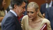 Cifuentes rompe con las etapas de Aguirre y González en presencia de ambos