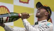 Hamilton hace de la victoria rutina; Alonso sigue sin levantar cabeza