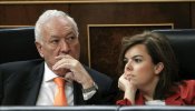 Margallo pone en evidencia a la vicepresidenta y dice que "nunca" hace nada sin consultar con Rajoy