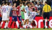 El Atlético de Madrid se deja el liderato en Málaga