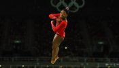 Simone Biles y Whitlock engrandecen su figura