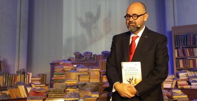 Ruiz Zafón echa el cierre al  Cementerio de los libros olvidados