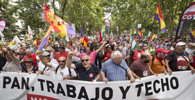 Derogar la reforma laboral, paliar la pobreza y mejorar el mercado de la vivienda, las vías para reducir la desigualdad