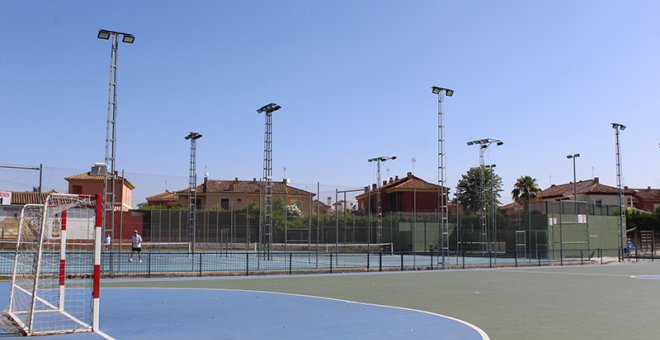 Un niño fallece al recibir un balonazo durante un partido de fútbol en Sevilla