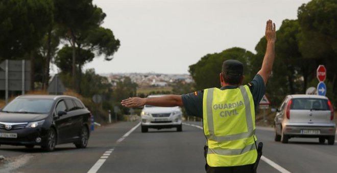 Más de dos años de cárcel para un guardia civil por conducir borracho y espetar "tocádmela" a otra patrulla