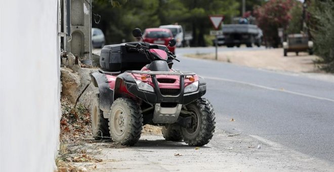 Ángel Nieto, en coma inducido, "evoluciona correctamente" en hospital de Ibiza