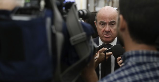 Guindos dice que el IPC se acercará al 1% y plantea ese límite para negociación salarial