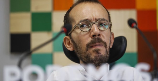 Echenique acusa al Gobierno de "dejar desprotegido al Estado" enviando "miles de policías a Catalunya"