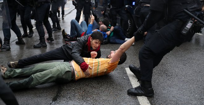 Un jutjat d'instrucció obre diligències contra la Policia Nacional per la repressió de l'1-O